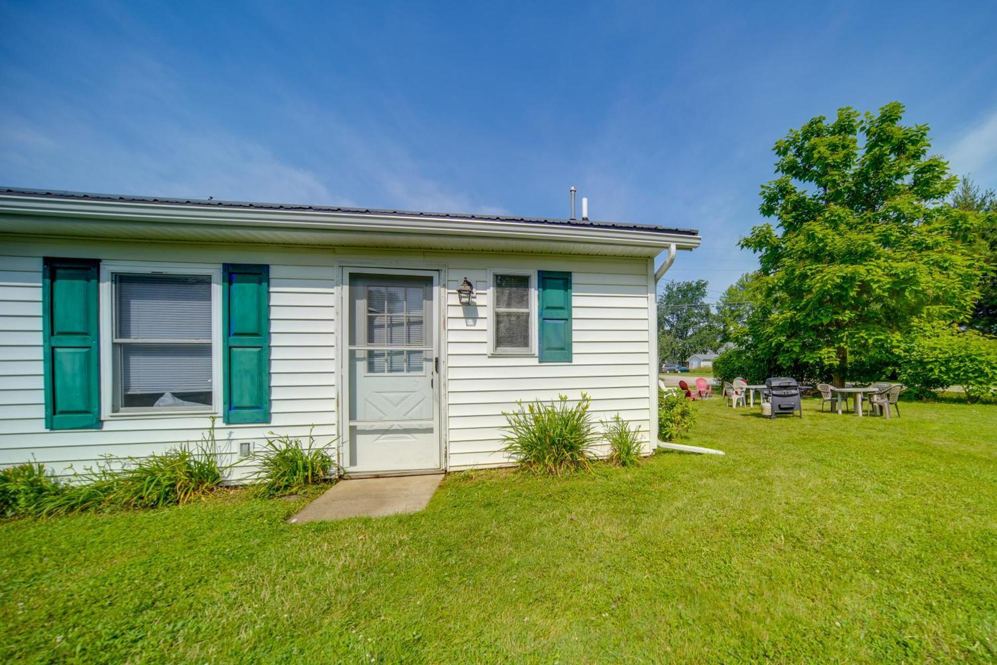 Charming Cottage With Yard Less Than 1 Mi To Lake Erie! Geneva Extérieur photo